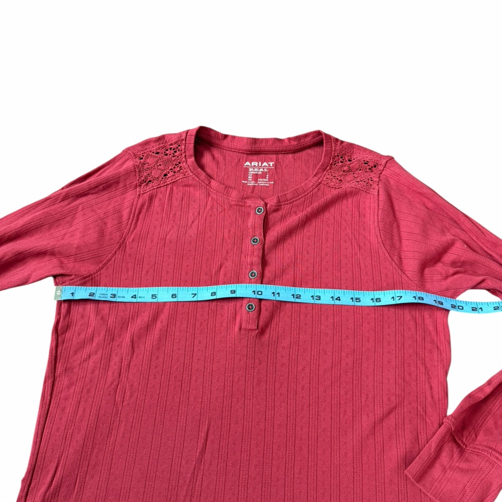 Ariat Women's Pointelle Earth Red Long Sleeve Henley Top Lace Women’s Sz Large - Picture 10 of 12